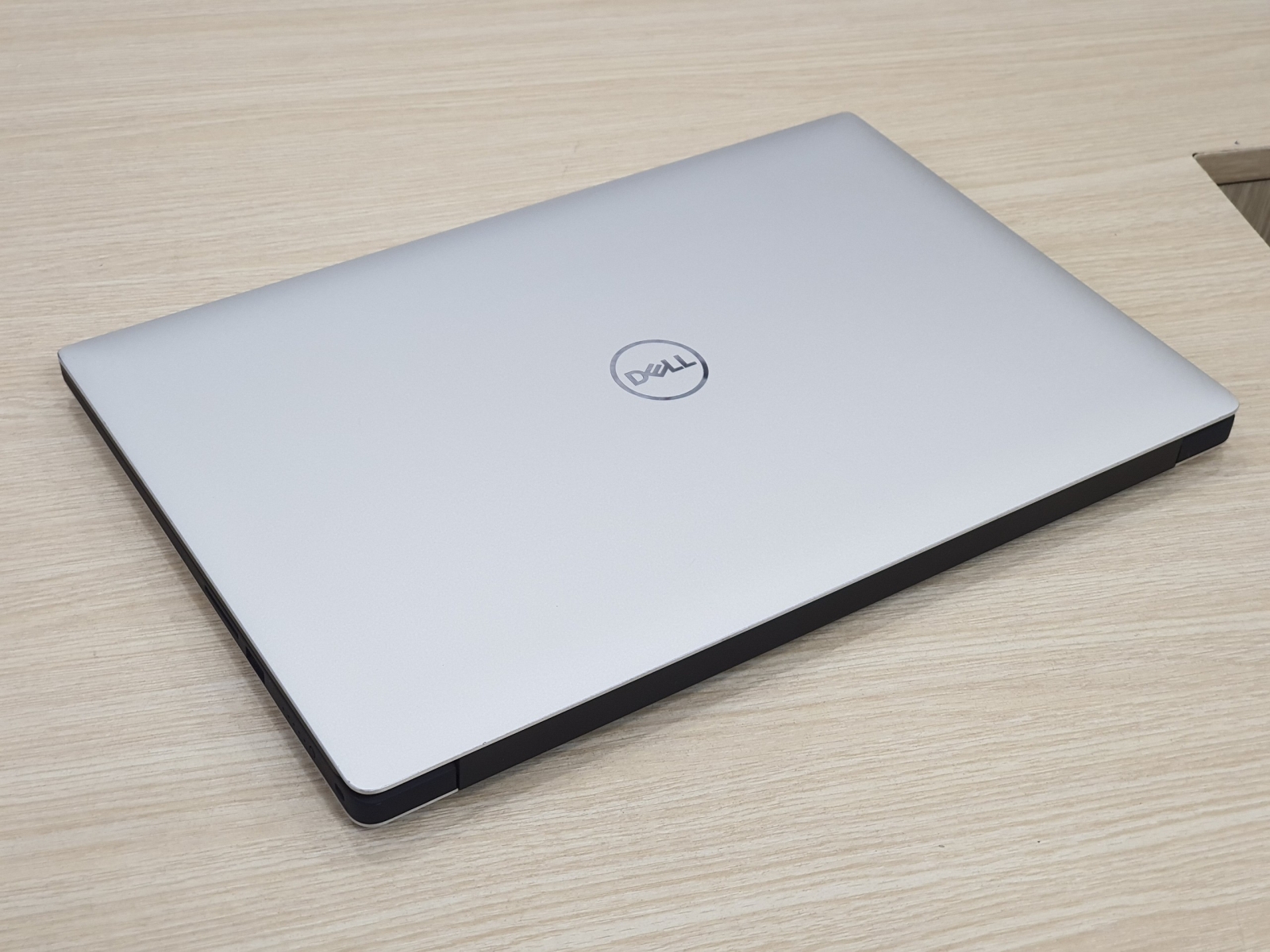 dell precision 5520 chuyên thiết kế đồ họa
